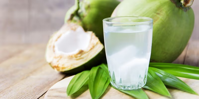 Viêm gan B uống nước dừa được không