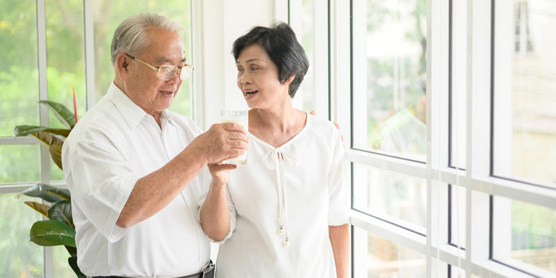 Bị ung thư uống sữa được không? Được, có thể uống sữa nếu bị ung thư