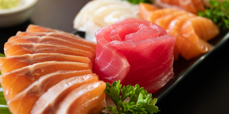 Người bị xơ gan nên kiêng ăn thực phẩm sống