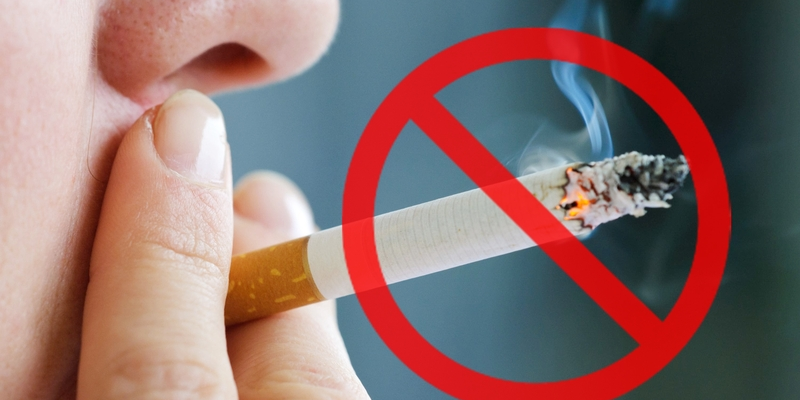 Bỏ thuốc lá hoặc tránh xa khói thuốc sẽ làm giảm độc tố trong cơ thể, giúp bảo vệ gan và ngăn ngừa tổn thương gan