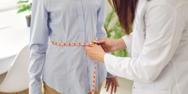 Gạo lứt hỗ trợ kiểm soát cân nặng, giảm lượng mỡ tích tụ trong gan.