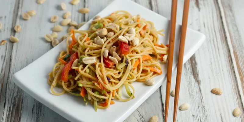 Nên ăn lạc như một món ăn phụ thay vì món chính
