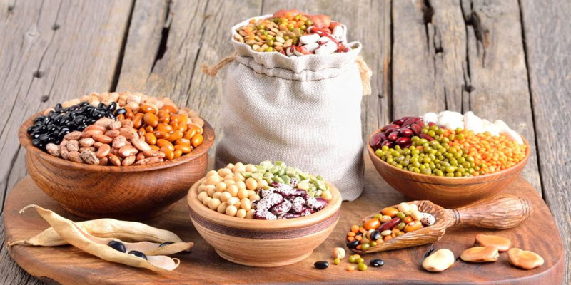 Ngũ cốc nguyên hạt cung cấp chất xơ và năng lượng cho cơ thể một cách dễ tiêu hóa