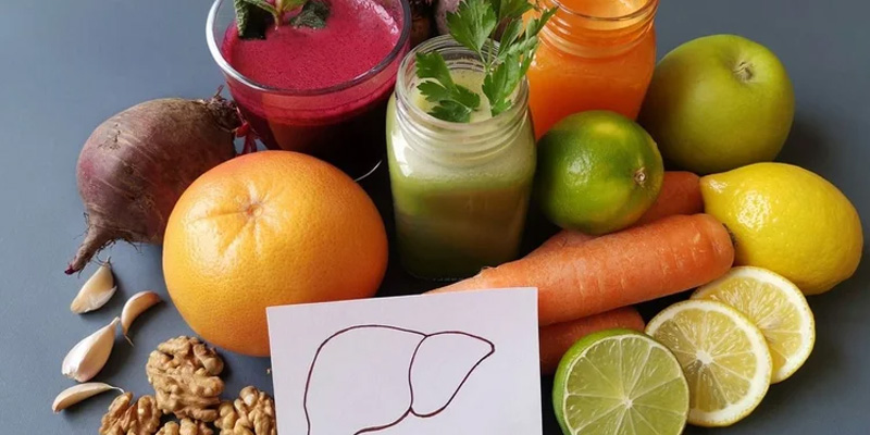 Người bị gan nhiễm mỡ nên ăn gì chứa nhiều vitamin và chất chống oxy hóa