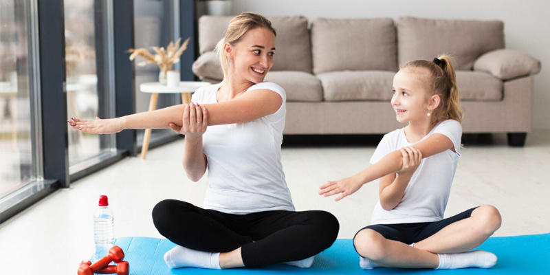 Ba mẹ nên hướng dẫn trẻ rèn luyện sức khỏe hàng ngày