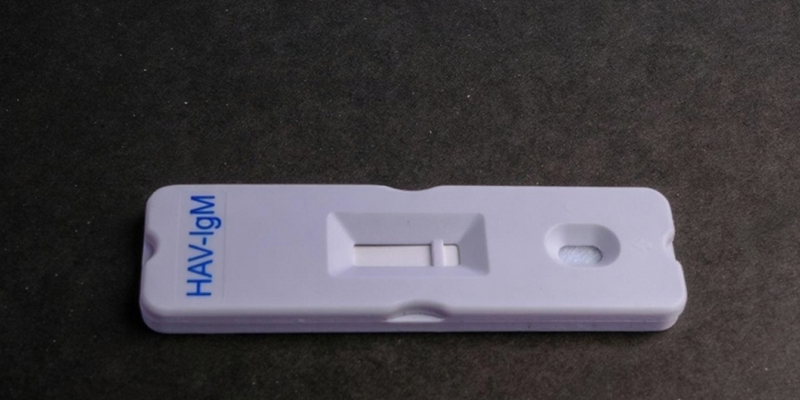 Xét nghiệm HAV IGM giúp xác định người bệnh đang nhiễm cấp tính, phân biệt giai đoạn bệnh,…