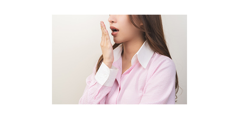 Hơi thở có mùi là dấu hiệu của gan yếu