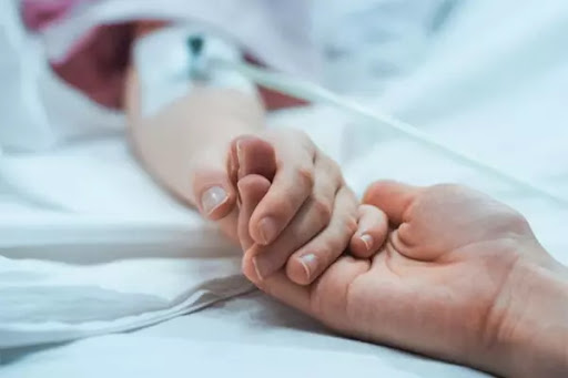 Trẻ nhỏ dễ mắc bệnh viêm gan A do virus gây bệnh.