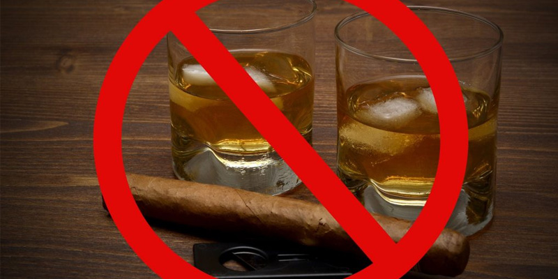 Hạn chế hoặc ngừng sử dụng thuốc lá, rượu bia