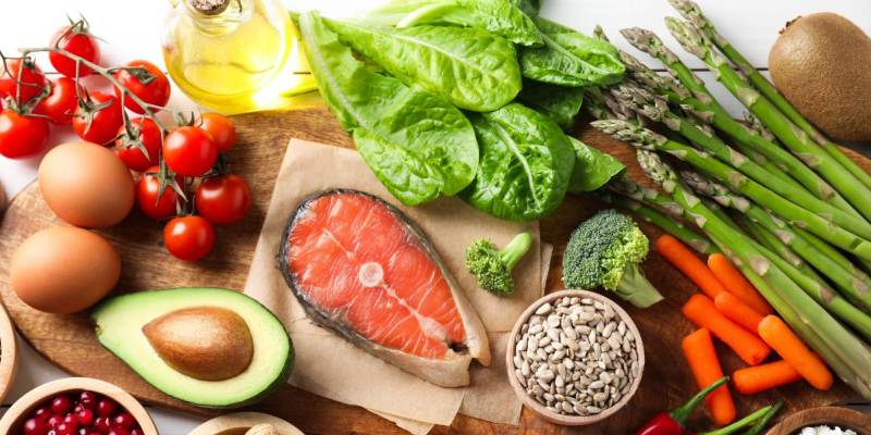 Người bị men gan cao nên xây dựng một chế độ ăn uống khoa học để hỗ trợ cải thiện tình trạng này