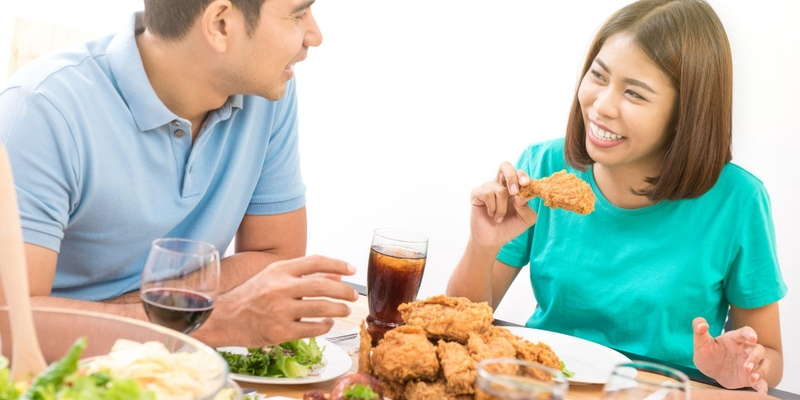 Chế độ ăn quá nhiều chất béo có thể dẫn đến tình trạng men gan thấp