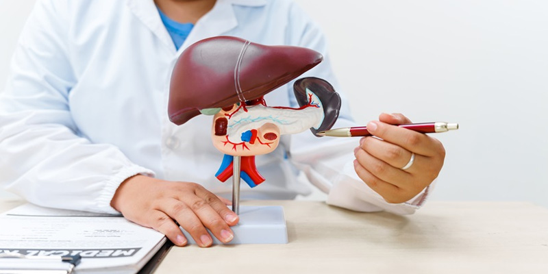 Nên điều trị viêm gan B theo chỉ định của bác sĩ