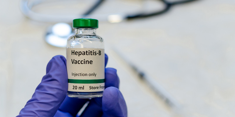 Tiêm phòng vắc xin viêm gan B, C là điều cần thiết