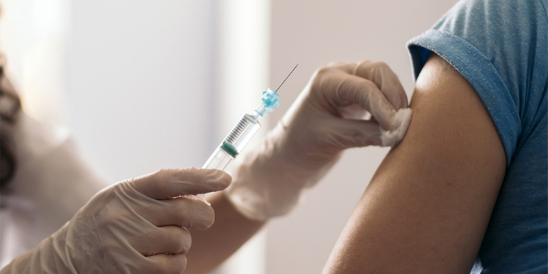 Nhiều người thắc mắc tiêm phòng viêm gan B rồi có bị lây không?