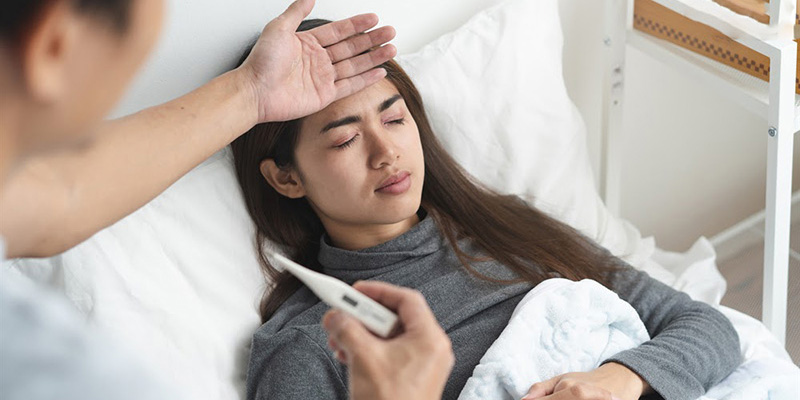 Tác dụng phụ của thuốc Stivarga 40mg có thể gây ra sốt, buồn nôn, sụt cân