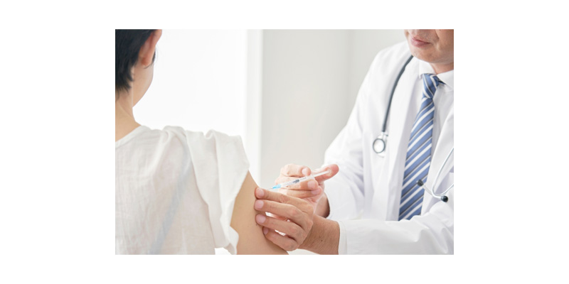 Tiêm vắc xin viêm gan A ở người lớn