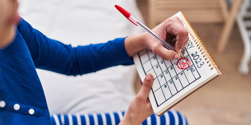 Các bậc phụ huynh cần ghi nhớ lịch và cho trẻ tiêm mũi nhắc lại đúng hẹn