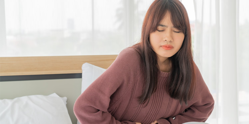 U gan đa ổ có thể có triệu chứng đau bụng vùng hạ sườn phải