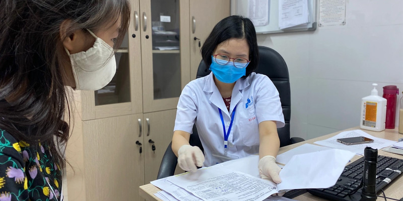 Bác sĩ thường sờ xem gan có to hay không khi khám lâm sàng để chẩn đoán bệnh