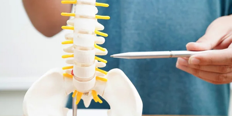 Đau hoặc gãy xương có thể gặp trong bệnh ung thư di căn xương