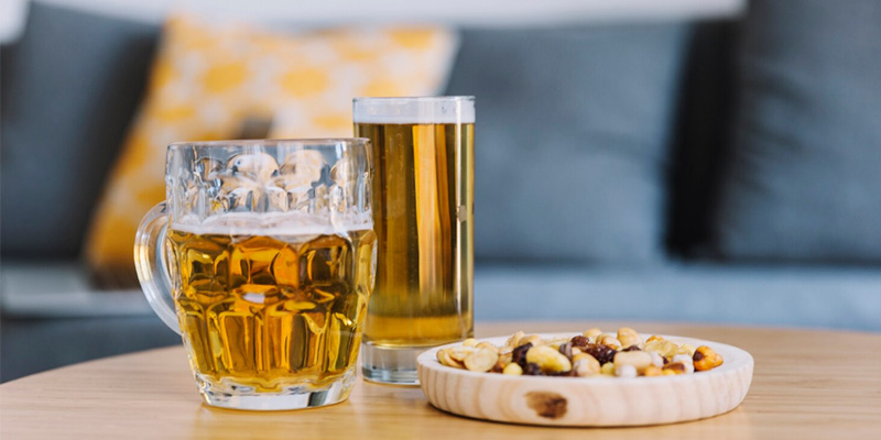 Uống bia rượu thường xuyên là nguyên nhân chính gây ra bệnh xơ gan