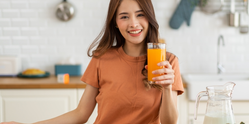 Vì sao người bệnh viêm gan B vẫn có thể uống nước cam