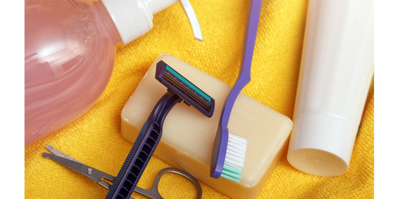 Dùng chung vật dụng cá nhân sẽ bị nhiễm viêm gan C