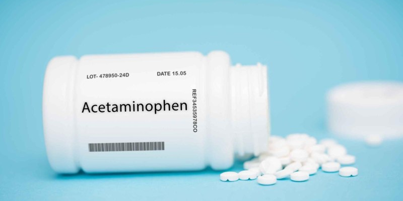 Acetaminophen là một loại thuốc giảm đau, nếu sử dụng quá liều có thể gây ra viêm gan tối cấp