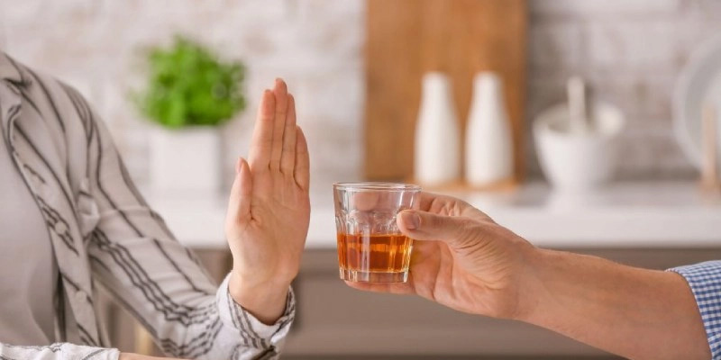 Hạn chế rượu bia là yếu tố quan trọng trong điều trị xơ gan do rượu.