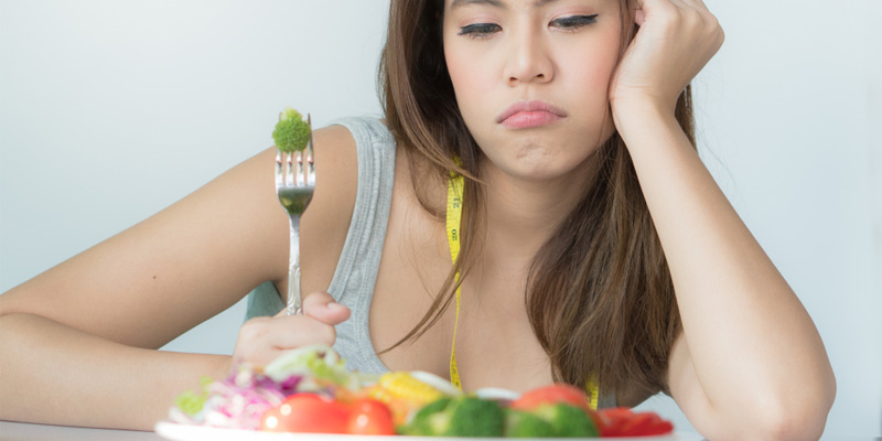 Bệnh nhân xơ gan F4 thường cảm thấy chán ăn và mệt mỏi