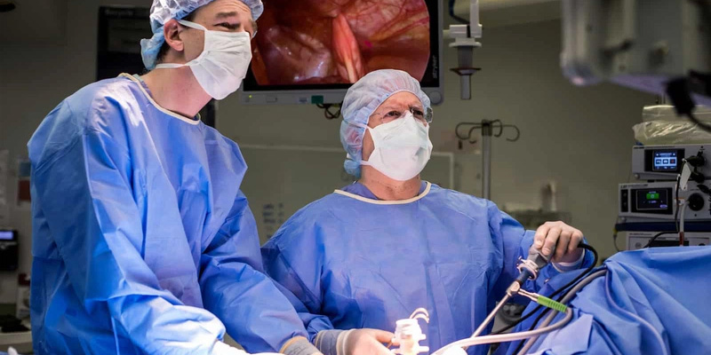 Phẫu thuật ghép gan là phương pháp chính trong điều trị xơ gan