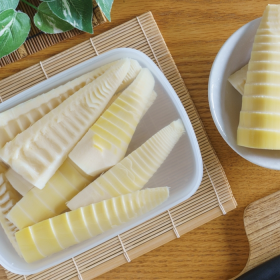Gan nhiễm mỡ ăn măng được không? Những lợi ích và tác hại cần biết