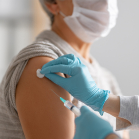 Lý do bạn nên tiêm vắc xin phòng ngừa ung thư ngay hôm nay